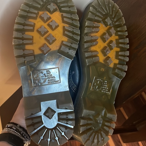 Black doc martens - Picture 5 of 5